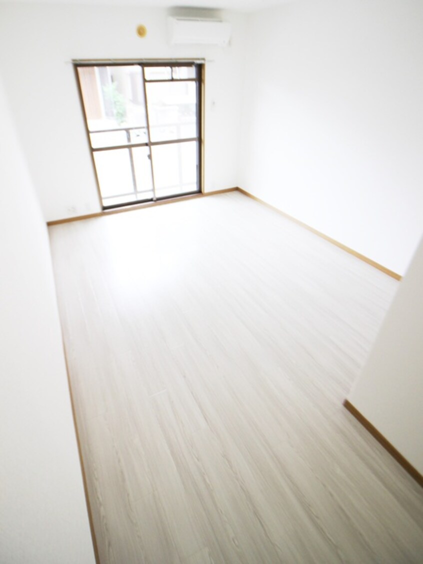 室内からの展望 グランベル昭和