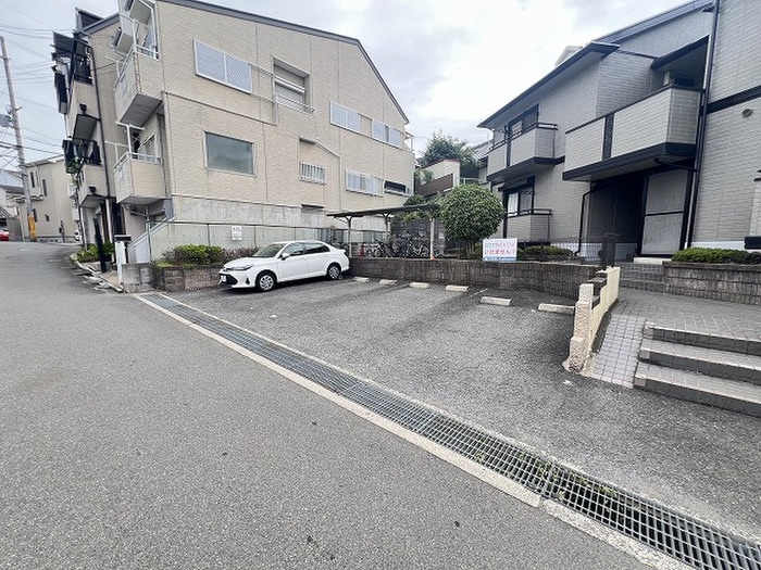 駐車場 メルベーユ渚