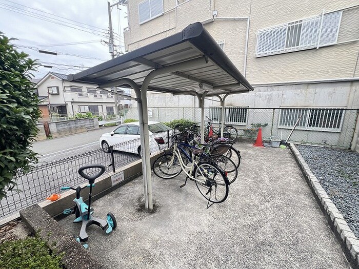 駐輪場 メルベーユ渚