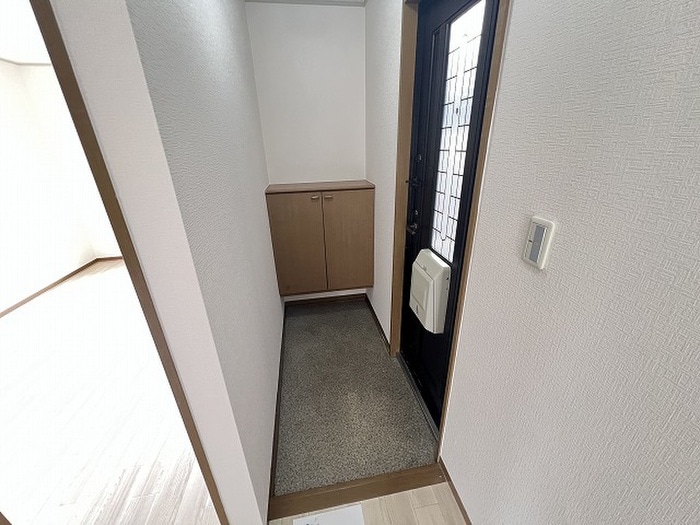 玄関 メルベーユ渚