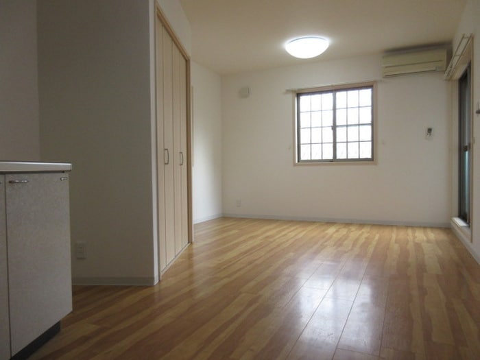 居室 ルミエ月見山