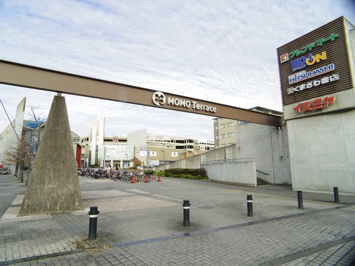 MOMO Terrace(デパート)まで700m CULTI京都六地蔵