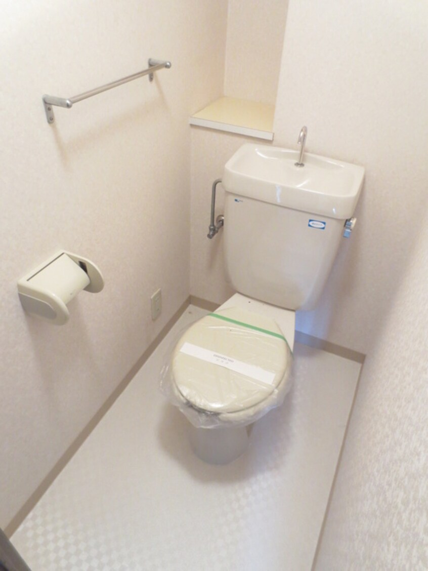 トイレ Ｕ・ＣＯＵＲＴ　１０１