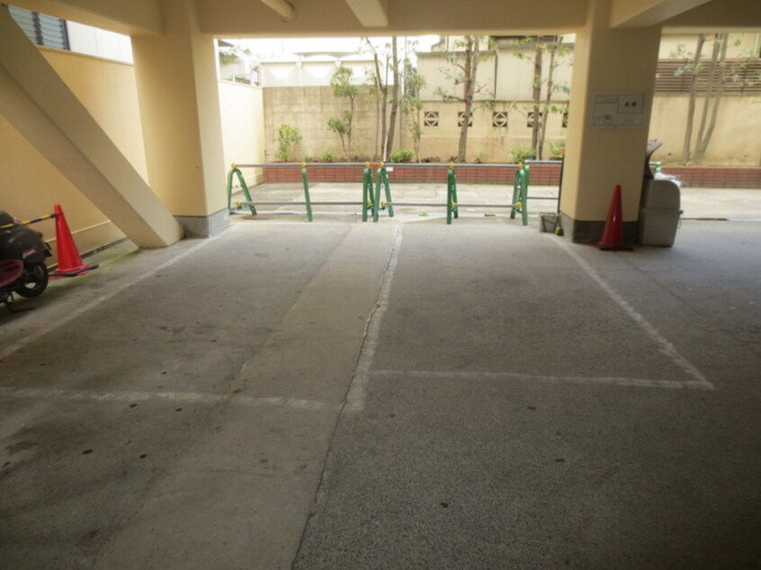 駐車場 ヤマトマンション