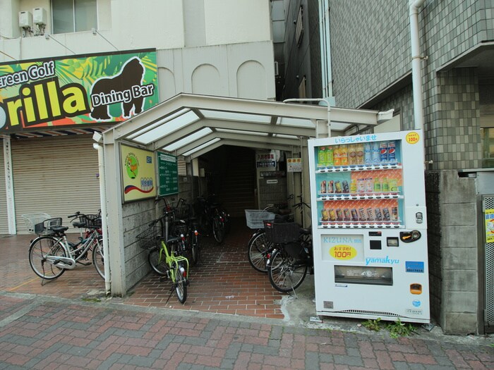 エントランス部分 サンプラザ新橋