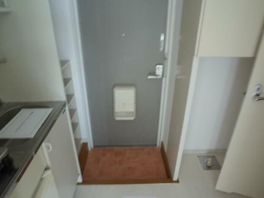 玄関 リバティ－壱番館