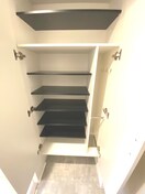 靴箱 ｾﾚﾆﾃ新大阪ｸﾞﾗﾝﾃﾞ ﾐﾘｭｰ