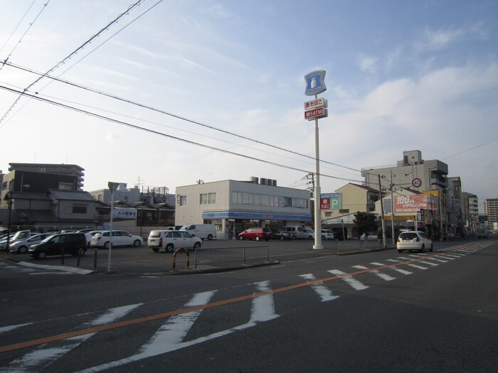 ローソン(コンビニ)まで540m 仁徳夕雲町２番館