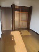 居室 ハルフィ－江坂