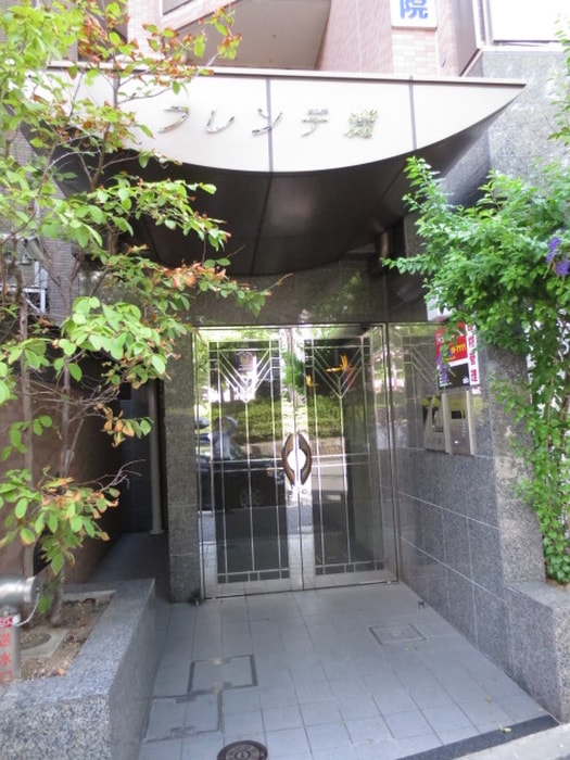 エントランス部分 フレンテ灘
