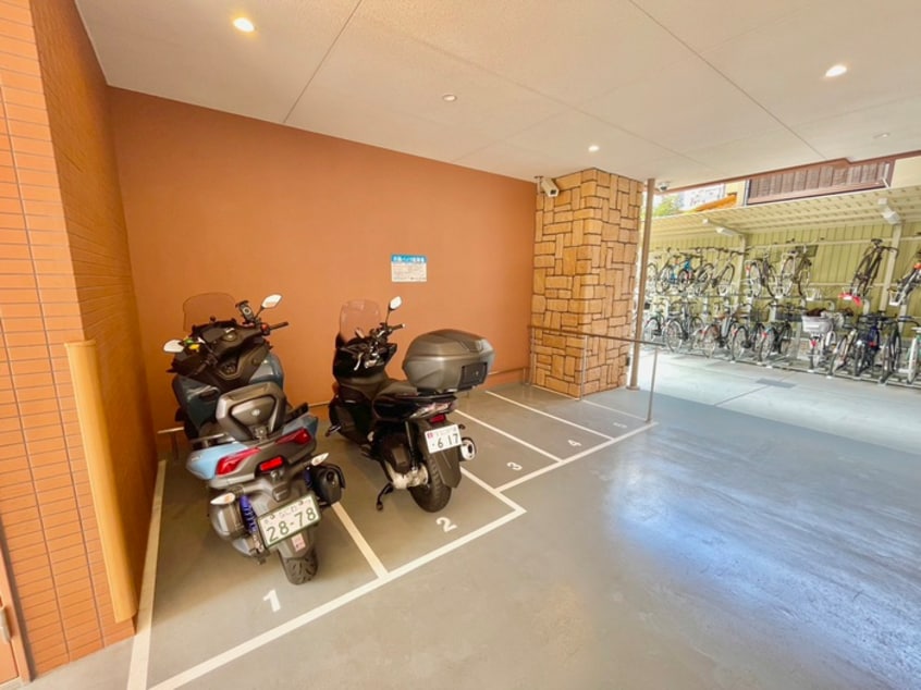バイク置き場 プレジオ都島北通