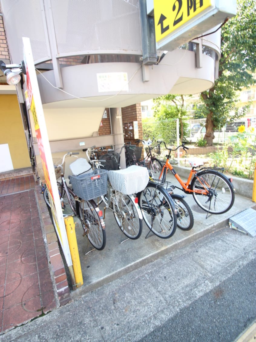 駐輪場 春木マンション