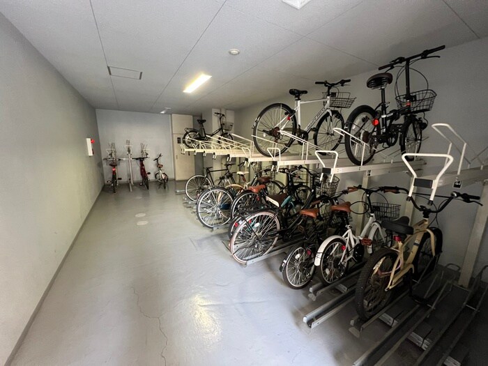 駐輪場 フォレ・リビエール磯辺通