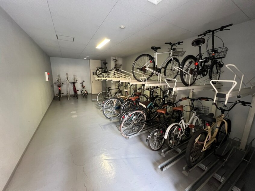 駐輪場 フォレ・リビエール磯辺通