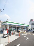 ファミリーマート門真古川町(コンビニ)まで329m オペルⅤ番館