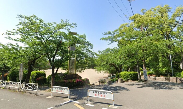 五月山公園(公園)まで1700m 神田１丁目貸家