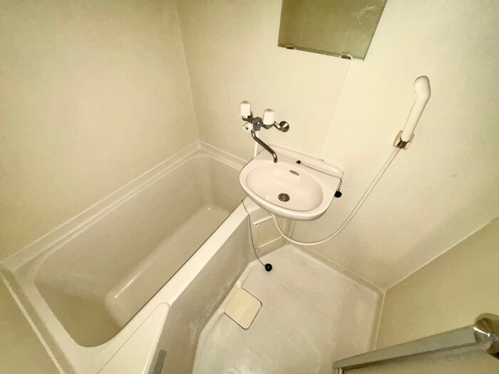 バス／シャワールーム等 ドムール若山