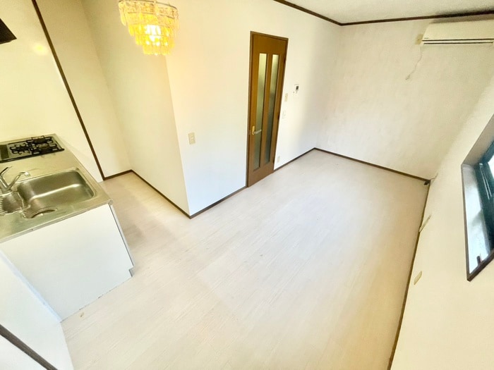 居室 岸和田２丁目貸家