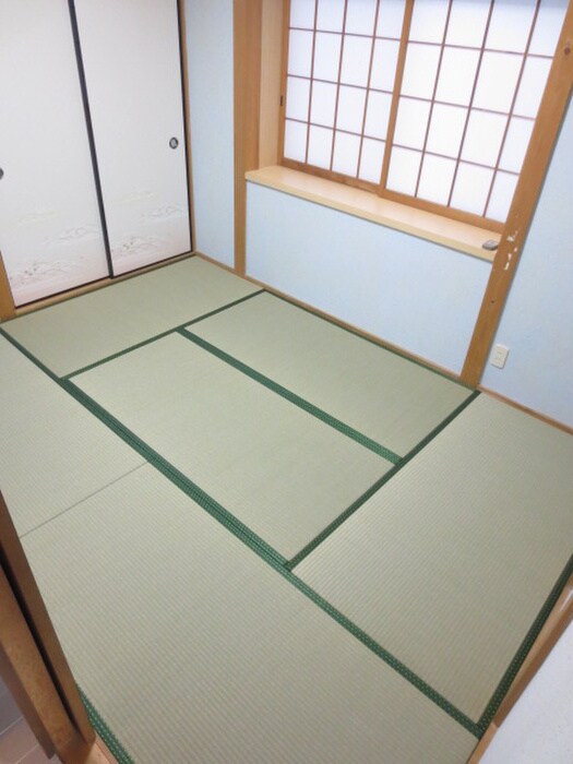 居室 岸和田２丁目貸家