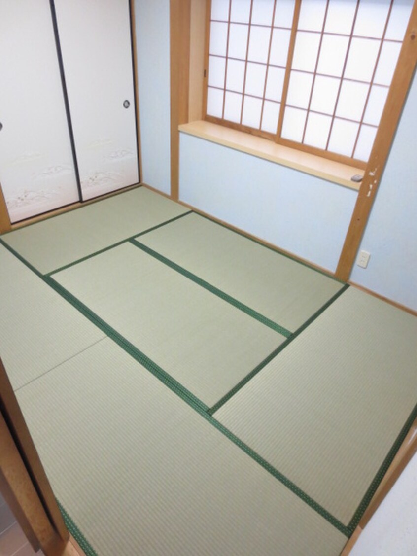 居室 岸和田２丁目貸家