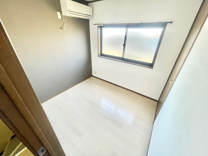 居室 岸和田２丁目貸家