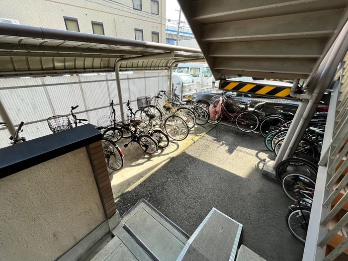 駐輪場 アンソレイユ高木