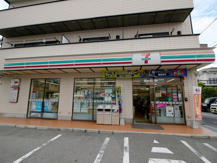セブンイレブン池田神田店(コンビニ)まで111m アンソレイユ高木