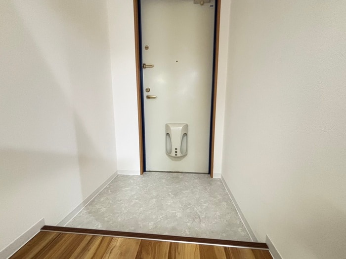 玄関 グランドキャパ沢之町