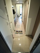 玄関 LUXENA　KADOMA