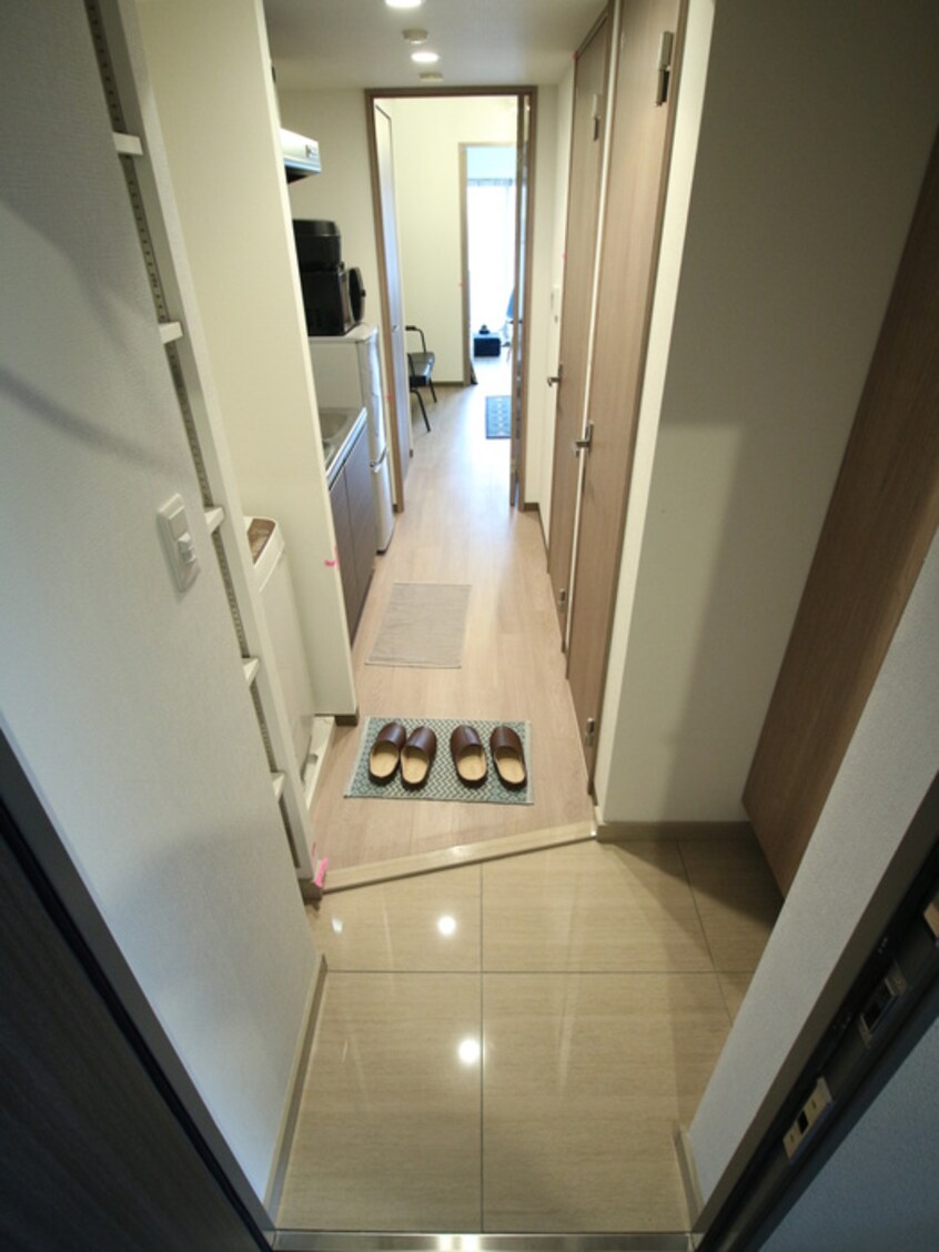 玄関 LUXENA　KADOMA