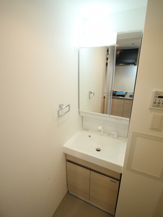 洗面 LUXENA　KADOMA