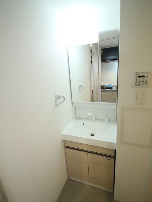 洗面 LUXENA　KADOMA