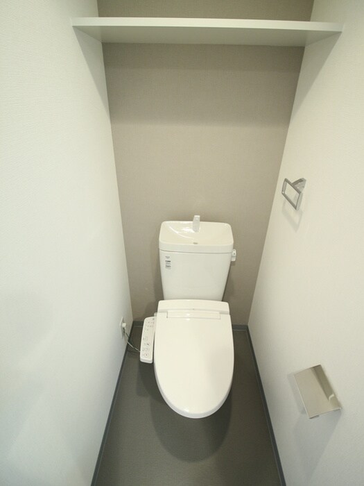 トイレ LUXENA　KADOMA