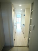 玄関 LUXENA　KADOMA