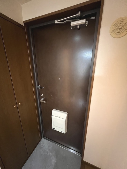 玄関 CASA REGGIA(ｶｰｻﾚｯｼﾞｱ）