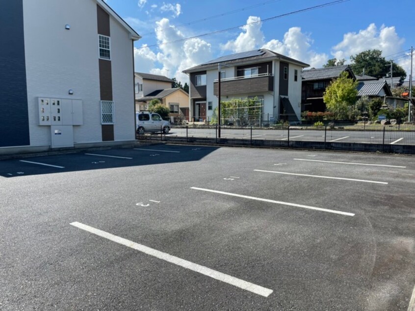 駐車場 グレ－スコンフォ－ト