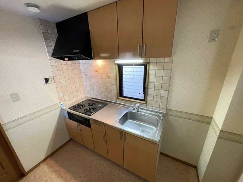 キッチン Ｋｃｏｕｒｔ神戸