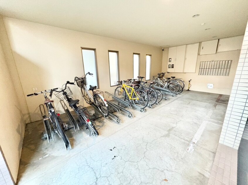 駐輪場 パークサイド西小路