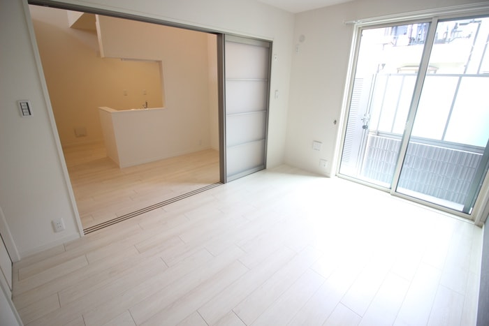 居室 BelleLead苗越