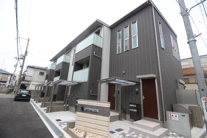 エントランス部分 BelleLead苗越