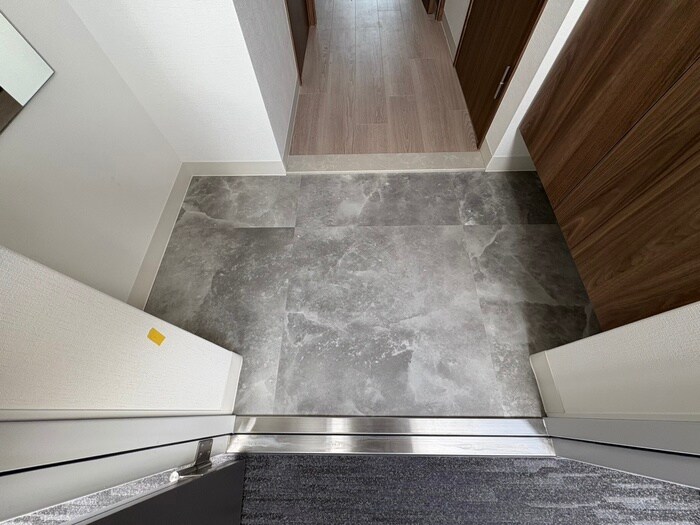 玄関 仮）ﾌｧｰｽﾄﾌｨｵｰﾚ神戸ﾋﾟｱﾁｪｰﾚ