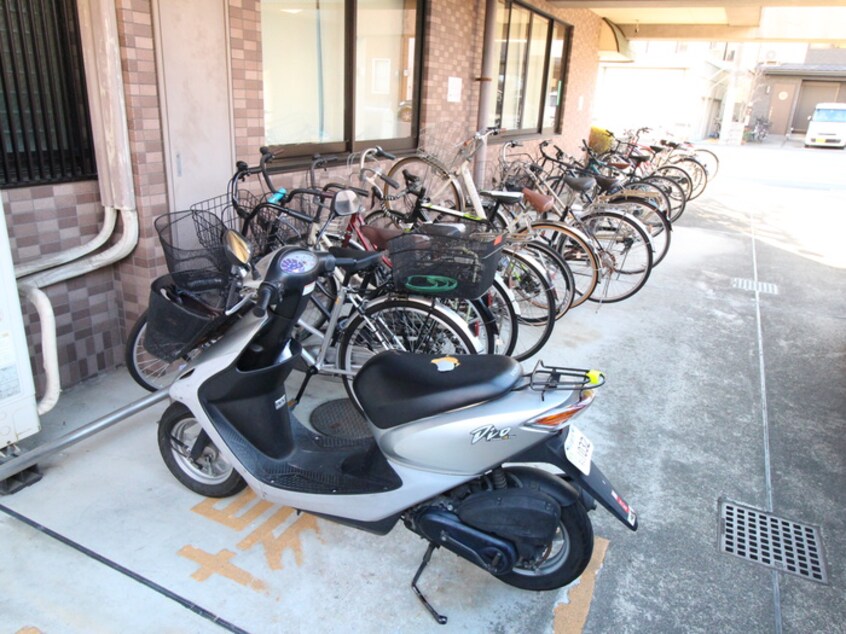 駐輪場 ソレーユコニシ