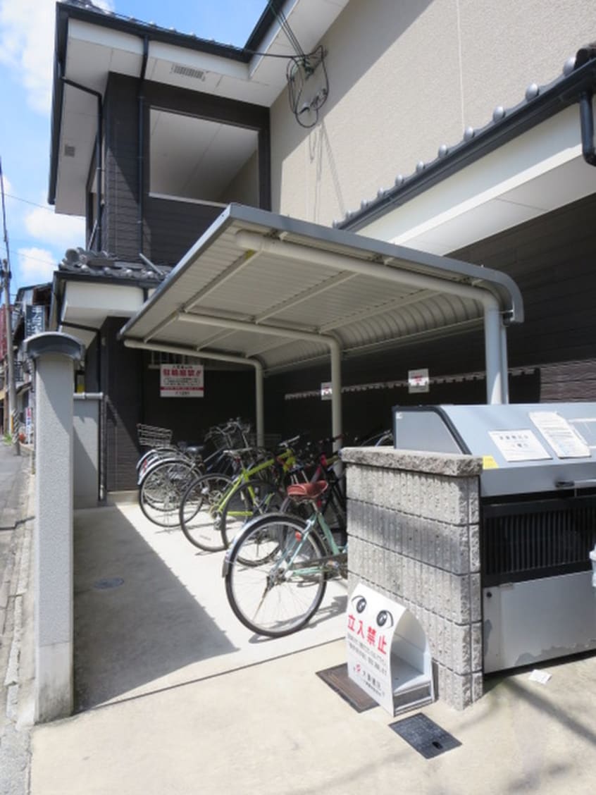 駐輪場 ウエスト下鴨