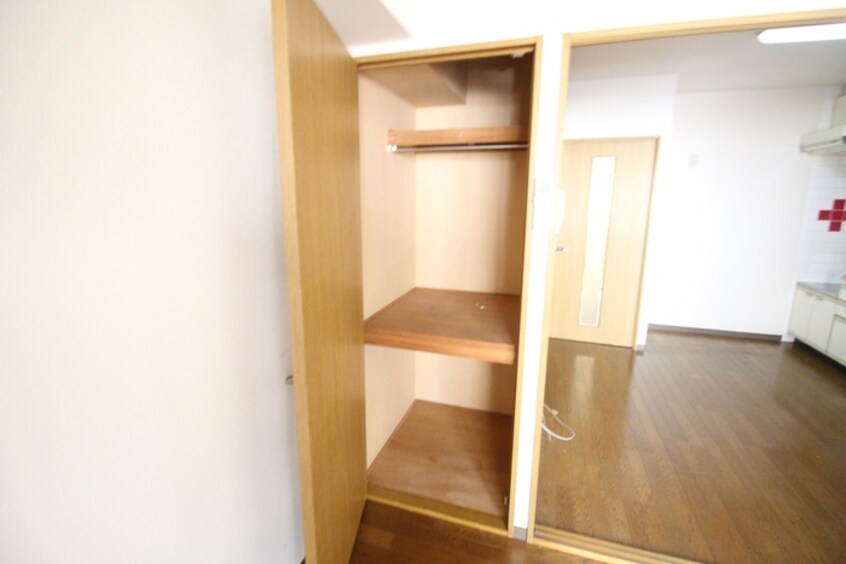 収納 柳川ビル