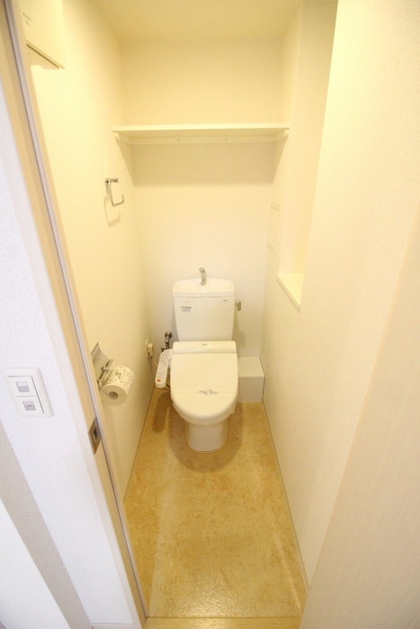 トイレ ｴｽﾃﾑｺｰﾄ新大阪Ⅸｸﾞﾗﾝﾌﾞﾗｲﾄ(1107)