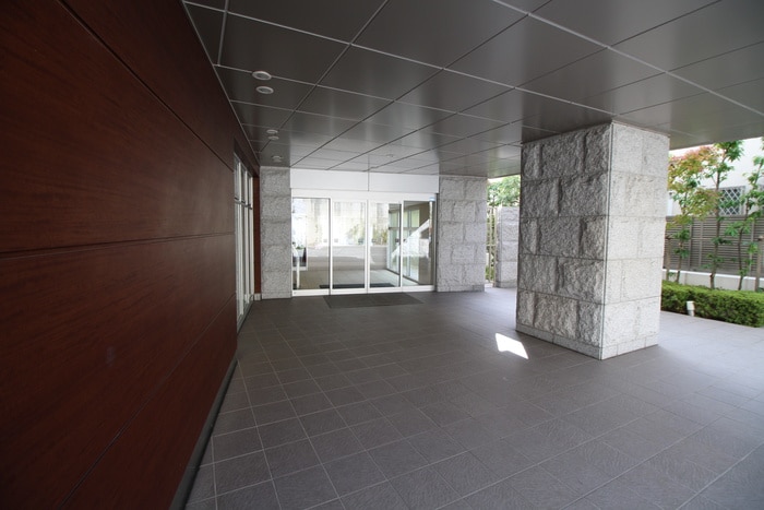 エントランス部分 プラウド千里山田（506）