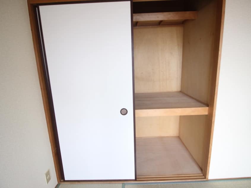 収納 カサグランデ服部