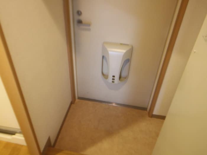 玄関 カ－ライル堺市駅前