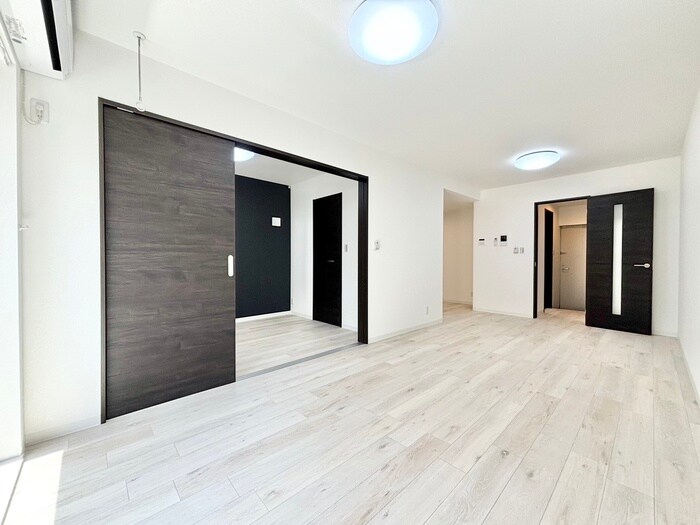 居室 ｼﾞｰﾒｿﾞﾝ石津町東ｱﾋﾞﾃ