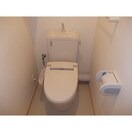 トイレ ﾒｿﾞﾝﾄﾞﾌｧﾐ-ﾕ鶴見緑地公園Ⅰ